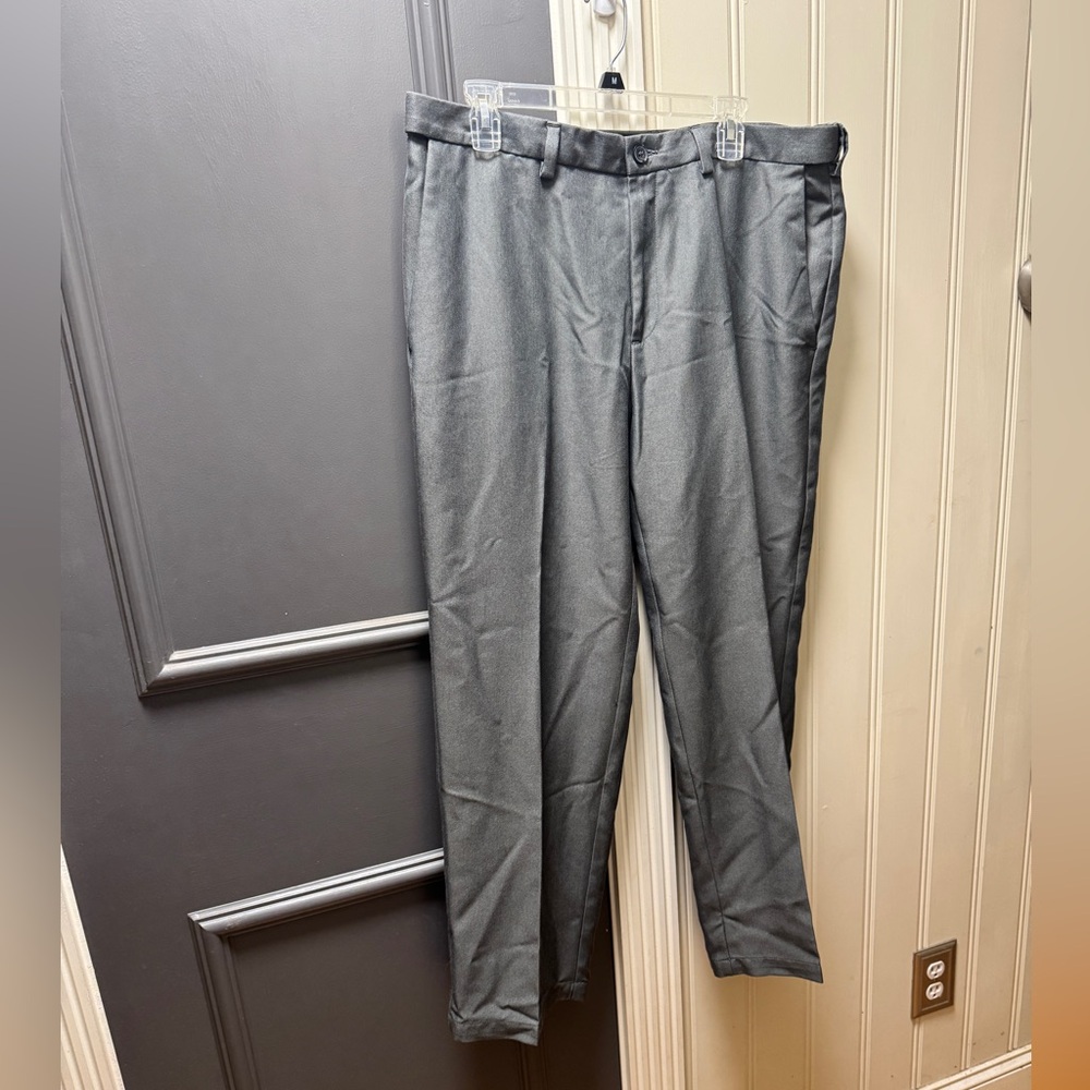 Haggar Clothing  Men's Gray Dress Pants 36x29